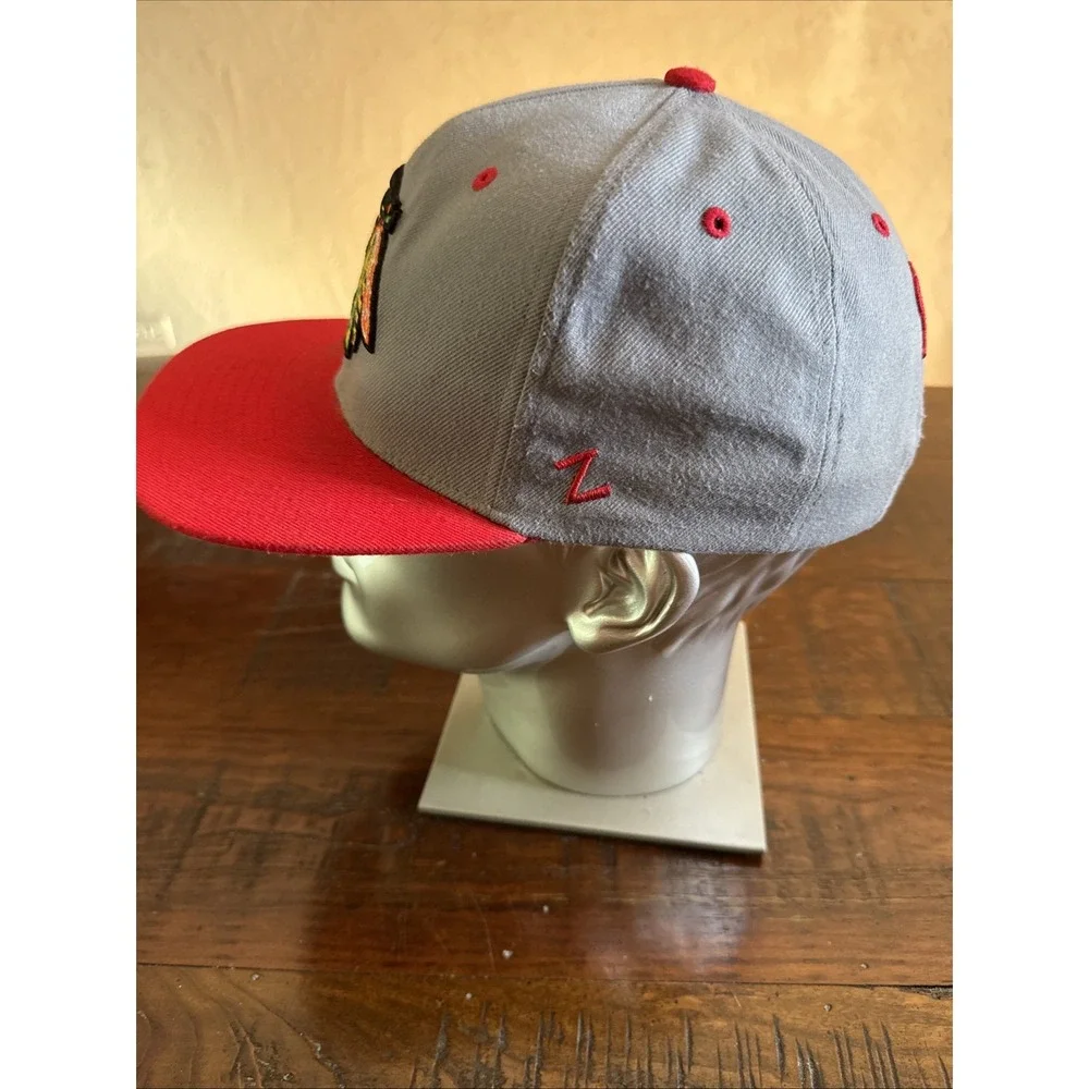 Chicago Blackhawks Hat Cap Zephyr Gray Red Flat‎ Brim Snapback Embroidered